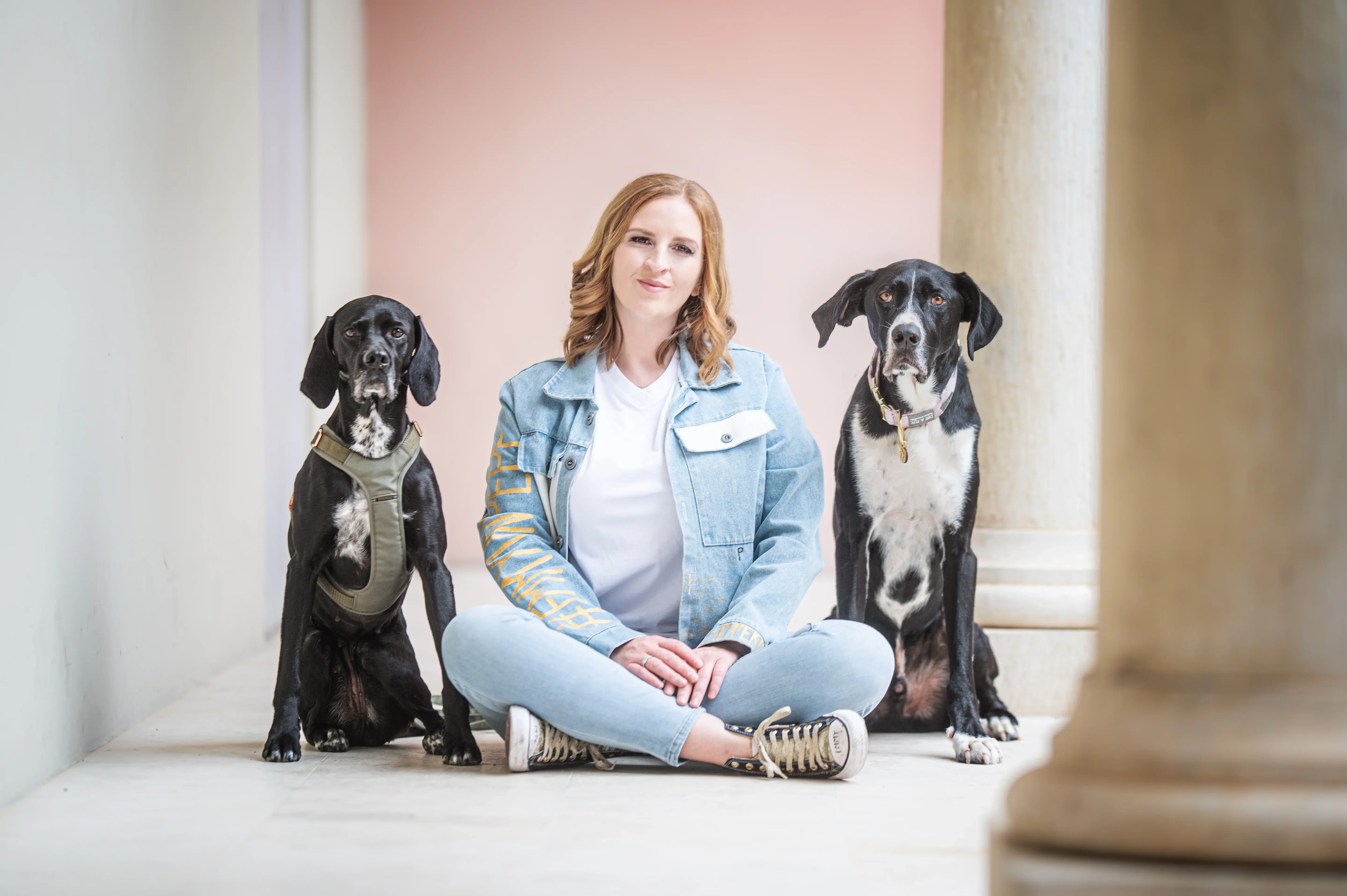 EMMY & PEPE: Einzigartige handgefertigte Hundezubehör mit dem Original Wau-Effekt